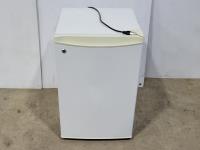 GE GMR05BLPWWC Mini Refrigerator