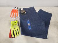 Mens Carhartt Fr Work Jeans and (2) Pairs of Gloves