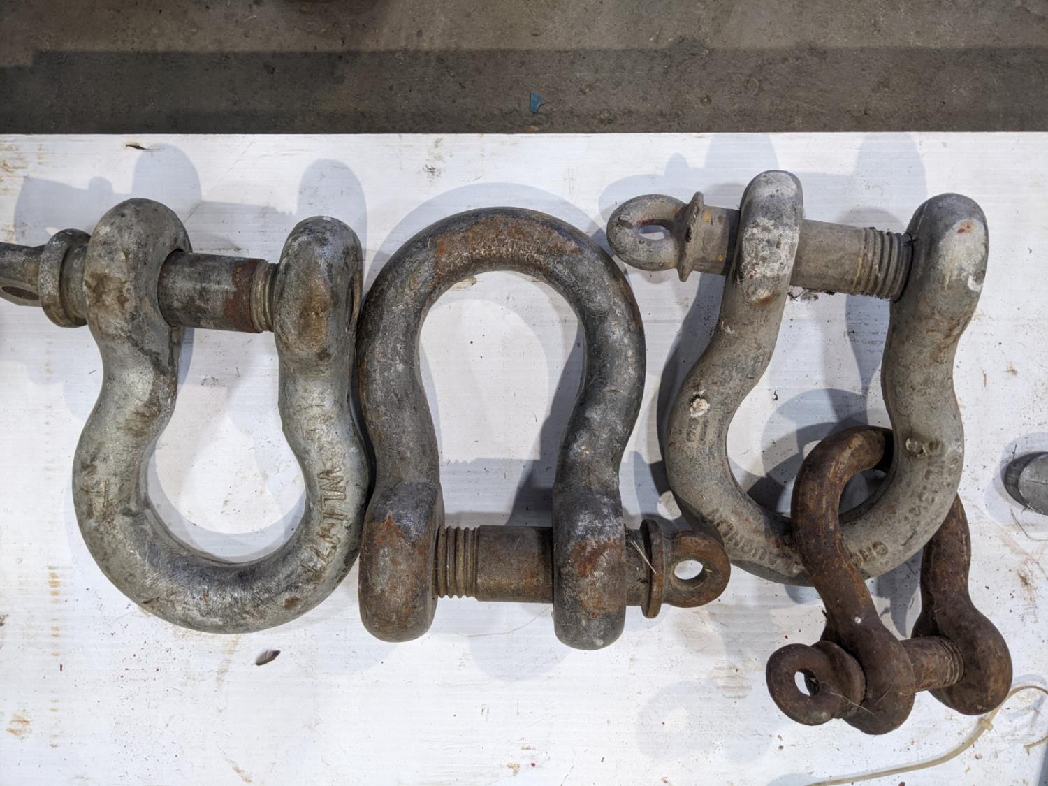 Qty of Boomers, Shackles and Tools - 24CF | Team Auctions