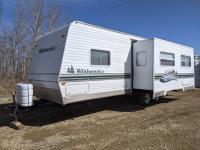 2004 Forest River Wildwood 27 Ft T/A Travel Trailer