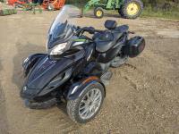 2013 Can-Am Spyder ST 3 Wheeled Motorcycle