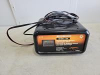 Motomaster 12V Manual Battery Charger with Engine Start