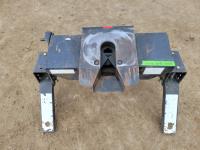 Reese 15,000 lb Fifth Wheel Hitch