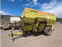 Loewen 580 T/A 3 Auger Mixer Feed Wagon