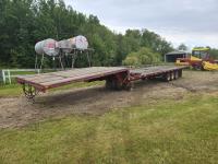 1975 Tow Low 42 Ft TRI/A Flat Deck Trailer