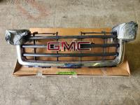 2010 GMC Grille New in Box