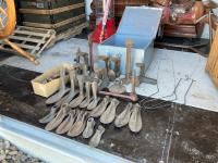 Qty of Cast Iron Cobblers Anvil w/ Cast Iron Cobblers Shoe Forms 