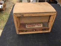 RCA Victor Company ST-60 Antique Radio