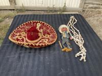 Sombrero, Puppet & Seashell Chain