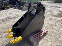 WBM 30 Inch Frost Dig Bucket - Excavator Attachment