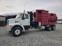 2002 Sterling LT9500 T/A Day Cab Vacuum Truck