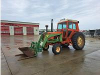 1972 Allis Chalmers 200 2WD Loader Tractor