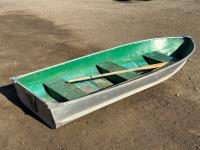 11 Ft Aluminum Boat with Oars