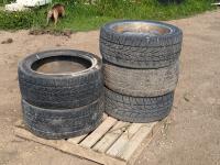 Nexen Roadian HP 305/40R22 Tires w/ 3 Rims