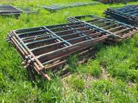 (6) 12 Ft X 5 Ft Fence Panels with Gate