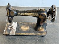 Singer Sewing Machine