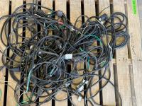 Qty of Grow Light Cables and Cords