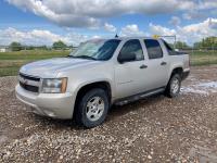 2007 Chevrolet Avalanche LS 4WD  Crew Cab Pickup Truck