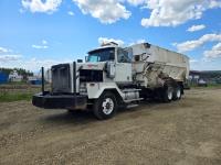2016 Western Star 4900 Off Road Feed Truck w/ 2017 Harsh Feed Box
