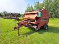 International 3650 Round Baler