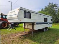 1992 Dutchman Classic 26 Ft T/A 5th Wheel Travel Trailer