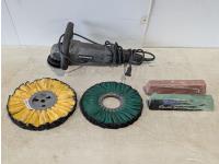 Magnum 7 Inch Polisher/Sander with (2) Wheels and (2) Compounds