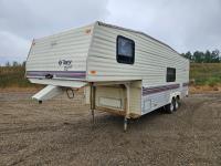 1993 Terry 265N 26 Ft T/A 5th Wheel Travel Trailer