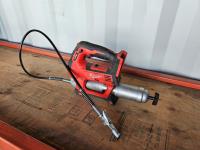 Milwaukee M18 Cordless Grease Gun