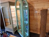 Pulaski Vintage Lighted Display Cabinet with Glass Shelves