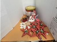 Christmas Tin, Snowman,  Stars and Mitts