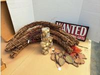 Grapevine Decor, Sign and Leaf Ornaments