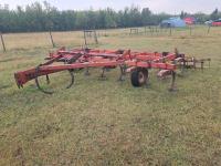 International 645 17 Ft Field Cultivator