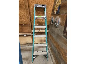 Werner 6 Ft Fiberglass Step Ladder