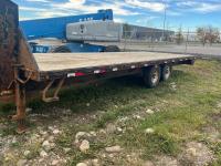 2003 Load Trail 24 Ft T/A G/N Flat Deck Trailer