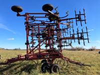 Case IH 5700 53 Ft Deep Tillage Cultivator