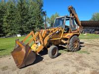 Case 680E 2WD Loader Backhoe