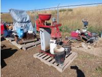 Hernick Luberator w/ Misc Oil Containers