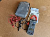 Fluke Clamp Meter