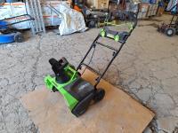 Greenworks 2600200 20 Inch Cordless Snow Thrower