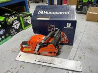 Husqvarna 555 Gas Chainsaw