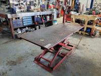 Scissor Lift Workbench w/ Jib Arm Hoist