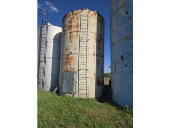 Appx 750 Barrel Tank Grain Bin Conversion