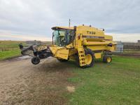 1995 New Holland TX66  Combine