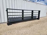 (11) 16 Ft Medium Duty 5 Bar Panels