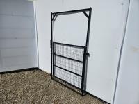 (5) 4 Ft Light Duty Mesh Frame Gates