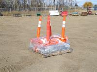 (28) Delineator Traffic Posts