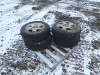 (4) Rims Dodge and (4) 215/65R16 Tires