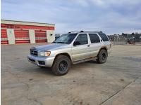 2002 Nissan Pathfinder 4X4 Sport Utility Vehicle