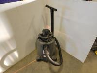 Dirt Devil 16Gal Wet/Dry Vacuum