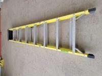 Featherlite 8 Ft Fiberglass Ladder